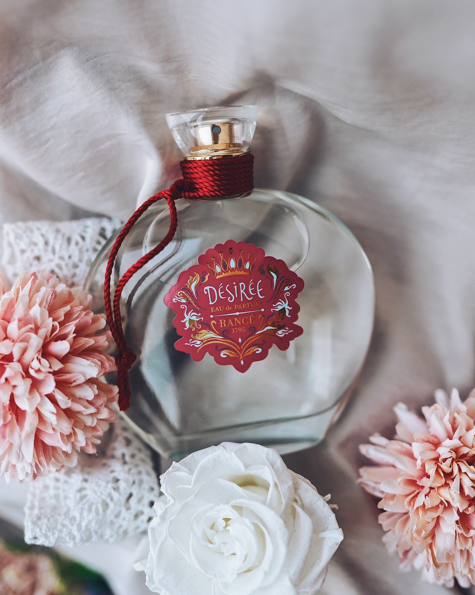 Of sneaked kisses and springtime scents: Désirée according to Ade Scents